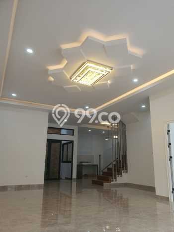 Jual Rumah Luas Elegan Dengan View Eksklusif di BSD, Tangerang Jual Rumah Luas Elegan Dengan View Eksklusif di BSD, Tangerang