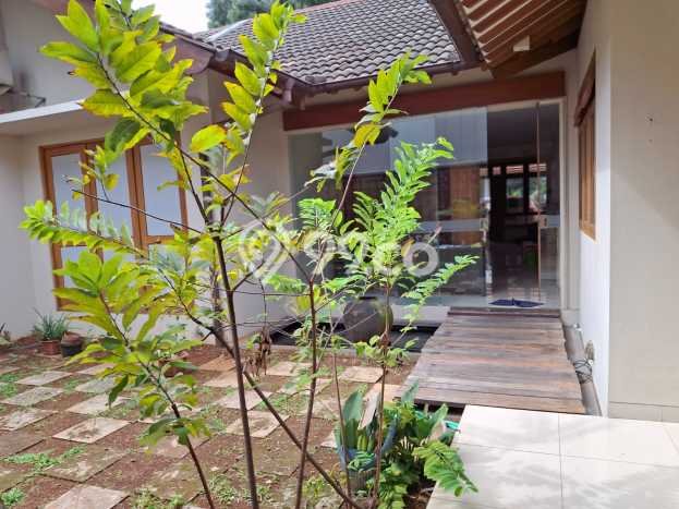 Jual Rumah Luas Megah Dengan View Cantik di BSD, Tangerang Jual Rumah Luas Megah Dengan View Cantik di BSD, Tangerang