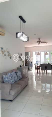 Rumah Mewah LB 198m2 Siap Pakai Desain Elegan di BSD The Green, Tangerang Rumah Mewah LB 198m2 Siap Pakai Desain Elegan di BSD The Green, Tangerang