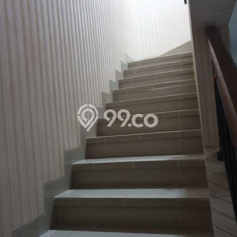 Rumah Elit Modern Tanpa Renovasi di Gading Serpong Tangerang Rumah Elit Modern Tanpa Renovasi di Gading Serpong Tangerang