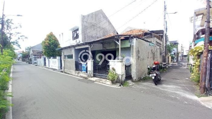 Dijual Rumah Premium dengan Fasilitas Sekitar Komplit di Tebet, Jakarta Selatan Dijual Rumah Premium dengan Fasilitas Sekitar Komplit di Tebet, Jakarta Selatan