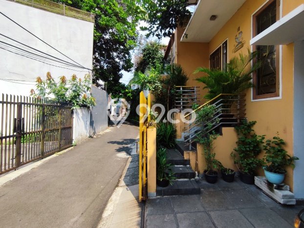 Rumah Modern Minimalis 4 Kamar Bisa Langsung Pindah di Tebet Rumah Modern Minimalis 4 Kamar Bisa Langsung Pindah di Tebet