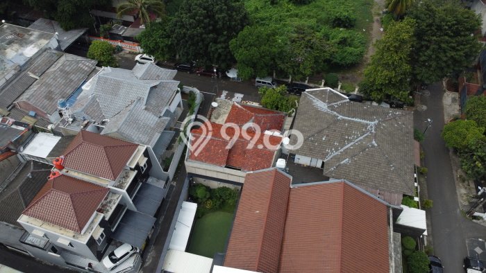 Rumah Mewah Dijual LT 224m2 di Tebet, Jakarta Selatan Rumah Mewah Dijual LT 224m2 di Tebet, Jakarta Selatan