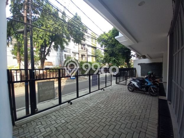 Dijual! Ruko di Guntur Jakarta Selatan LT 74m2 / LB 290m2 Kawasan Strategis Dijual! Ruko di Guntur Jakarta Selatan LT 74m2 / LB 290m2 Kawasan Strategis