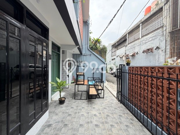 Dijual Rumah Premium dengan Fasilitas Sekitar Komplit di Tebet, Jakarta Selatan Dijual Rumah Premium dengan Fasilitas Sekitar Komplit di Tebet, Jakarta Selatan