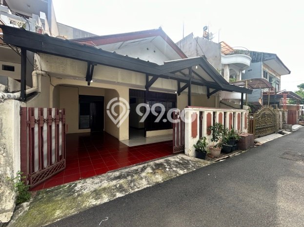Rumah Strategis Modern Lb 150m2 di Tebet, Jakarta Selatan Rumah Strategis Modern Lb 150m2 di Tebet, Jakarta Selatan