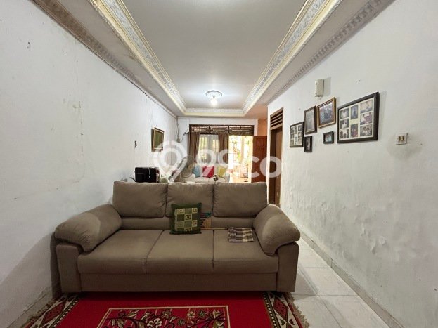 Siap Huni Hunian Elit 5 Kamar di Tebet Dekat ke Mana Pun Siap Huni Hunian Elit 5 Kamar di Tebet Dekat ke Mana Pun