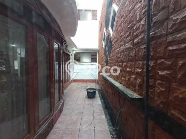Dijual Rumah Premium dengan Fasilitas Sekitar Komplit di Mampang Prapatan, Jakarta Selatan Dijual Rumah Premium dengan Fasilitas Sekitar Komplit di Mampang Prapatan, Jakarta Selatan
