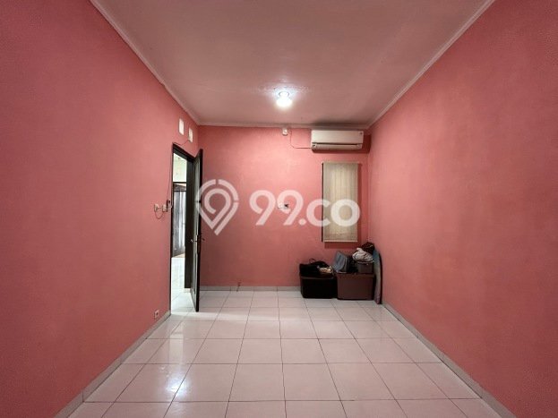 Rumah Modern 3 KT di Pejaten Jakarta Selatan Unfurnished Rumah Modern 3 KT di Pejaten Jakarta Selatan Unfurnished
