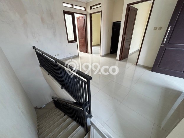 For Sale Rumah 4 Kamar Lokasi Strategis Bagus dan Strategis di Tebet For Sale Rumah 4 Kamar Lokasi Strategis Bagus dan Strategis di Tebet