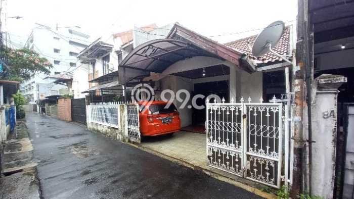 Dijual Rumah 4 Kamar Lokasi Strategis Bagus dan Strategis di Tebet Dijual Rumah 4 Kamar Lokasi Strategis Bagus dan Strategis di Tebet