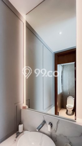 Hunian Mewah LB 760m2 Siap Huni Desain Elegan di Gading Serpong, Tangerang Hunian Mewah LB 760m2 Siap Huni Desain Elegan di Gading Serpong, Tangerang
