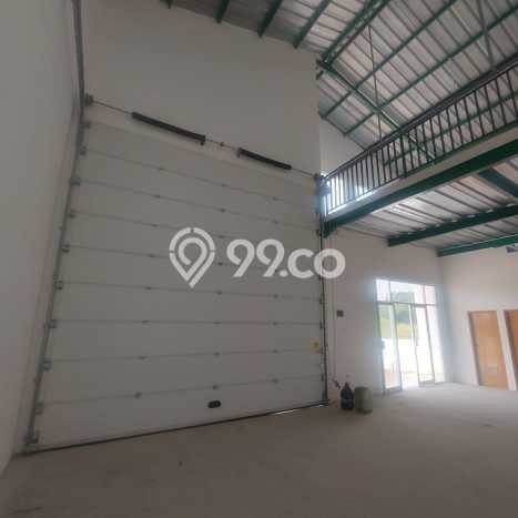 Lokasi Strategis! Dijual Gudang Bisnis di Cisoka, Tangerang Kondisi Baik Lokasi Strategis! Dijual Gudang Bisnis di Cisoka, Tangerang Kondisi Baik