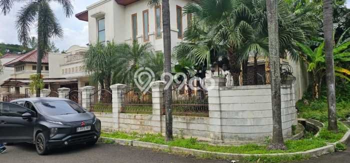 For Sale Hunian Elegan Cozy di Jakarta Selatan For Sale Hunian Elegan Cozy di Jakarta Selatan