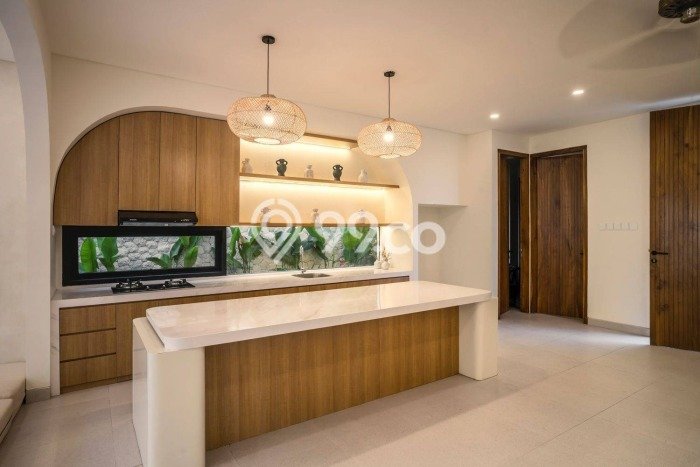Peluang Investasi! Vila di Canggu, Dimensi 275m², Lokasi Premium dengan nilai meningkat Peluang Investasi! Vila di Canggu, Dimensi 275m², Lokasi Premium dengan nilai meningkat