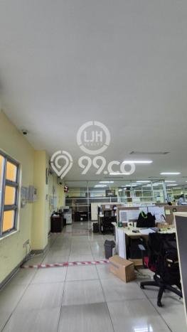 Unit Gudang Disewa Lokasi Cakung, Jakarta Timur Spesifikasi Luas Bangunan 1177m2 Unit Gudang Disewa Lokasi Cakung, Jakarta Timur Spesifikasi Luas Bangunan 1177m2