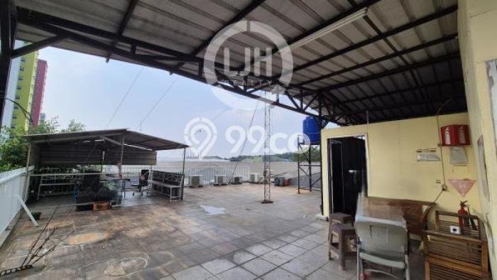 Unit Gudang Disewa Lokasi Cakung, Jakarta Timur Spesifikasi Luas Bangunan 1177m2 Unit Gudang Disewa Lokasi Cakung, Jakarta Timur Spesifikasi Luas Bangunan 1177m2