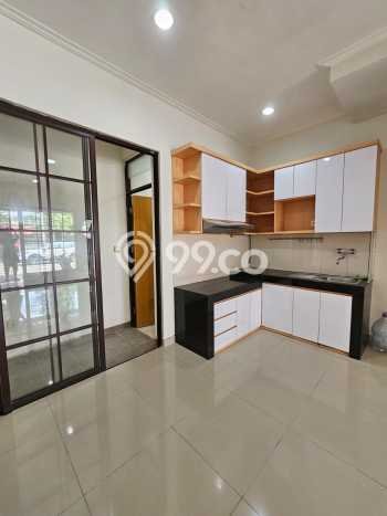 Rumah Minimalis 2 Kamar Terawat di Kompleks Cluster Green Lake City, Jakarta Barat Rumah Minimalis 2 Kamar Terawat di Kompleks Cluster Green Lake City, Jakarta Barat