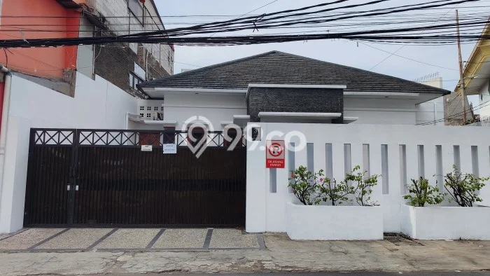 Sewa cepat hunian minimalis lokasi strategis 4 Kamar di Mampang Prapatan, Jakarta Selatan Sewa cepat hunian minimalis lokasi strategis 4 Kamar di Mampang Prapatan, Jakarta Selatan