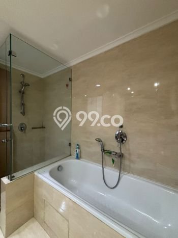 Apartemen Disewakan 3 Kamar Hemat Siap Huni di Jakarta Selatan, Luas 194m2 Apartemen Disewakan 3 Kamar Hemat Siap Huni di Jakarta Selatan, Luas 194m2