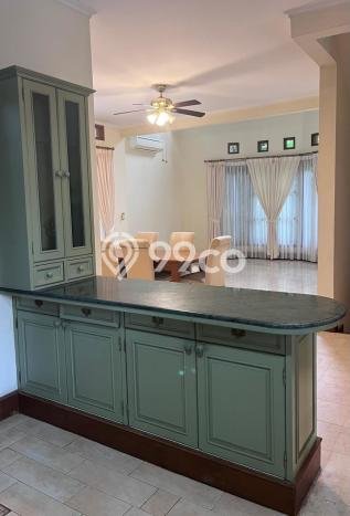 Disewakan! Rumah 3 Kamar Tidur &
2 Kamar Mandi di Cipete, Jakarta Selatan Disewakan! Rumah 3 Kamar Tidur &
2 Kamar Mandi di Cipete, Jakarta Selatan