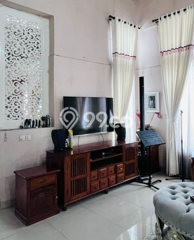 Disewakan! Rumah 5 Kamar Tidur &
3 Kamar Mandi di Lebak Bulus, Jakarta Selatan Disewakan! Rumah 5 Kamar Tidur &
3 Kamar Mandi di Lebak Bulus, Jakarta Selatan