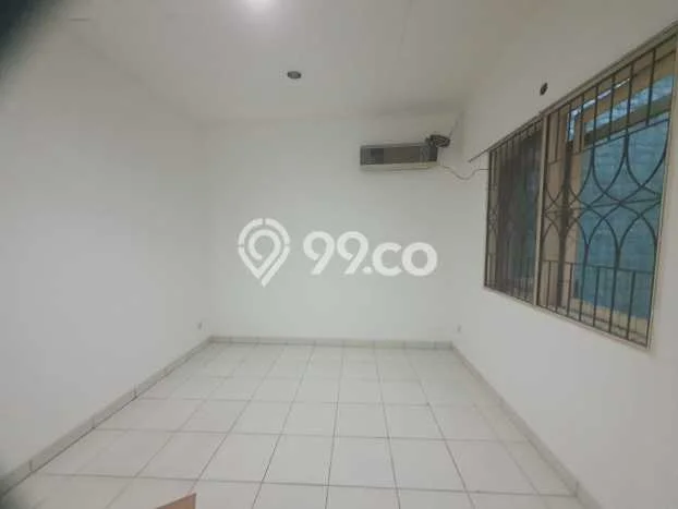 Sewa Rumah Murah di Kemanggisan Jakarta Barat dengan 4 KT Sewa Rumah Murah di Kemanggisan Jakarta Barat dengan 4 KT