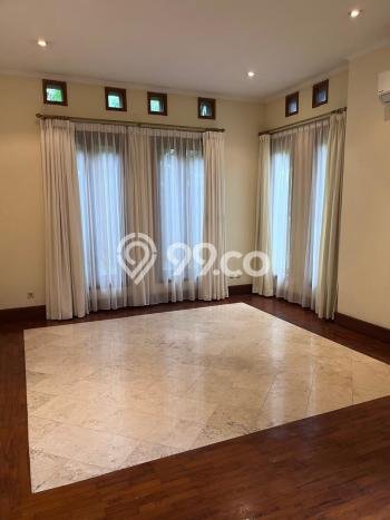 Disewakan! Rumah 3 Kamar Tidur &
2 Kamar Mandi di Cipete, Jakarta Selatan Disewakan! Rumah 3 Kamar Tidur &
2 Kamar Mandi di Cipete, Jakarta Selatan