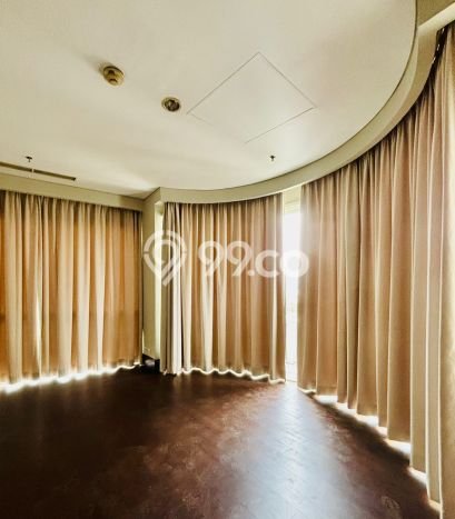 Apartemen Strategis 170m2 di Gatot Subroto Jakarta Selatan 3 Bedroom Apartemen Strategis 170m2 di Gatot Subroto Jakarta Selatan 3 Bedroom