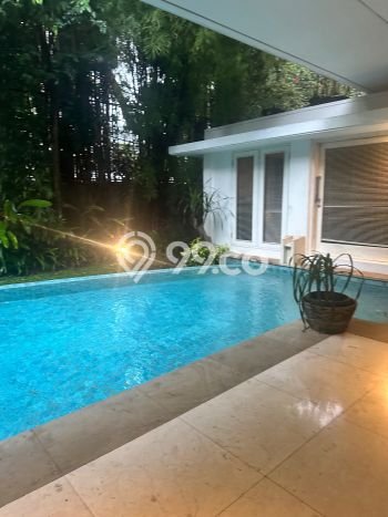 Hunian Nyaman 6 KT di , Jakarta Selatan - Luas Tanah 812m2m² Hunian Nyaman 6 KT di , Jakarta Selatan - Luas Tanah 812m2m²