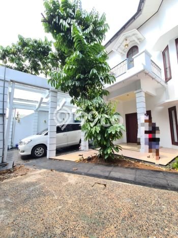 Rumah Disewakan Jakarta Selatan LT 420m2 LB 350m2 Kawasan Ampera Rumah Disewakan Jakarta Selatan LT 420m2 LB 350m2 Kawasan Ampera