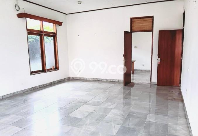 Rumah Disewakan Jakarta Selatan LT 512m2 LB 828m2 Area Cipete Rumah Disewakan Jakarta Selatan LT 512m2 LB 828m2 Area Cipete