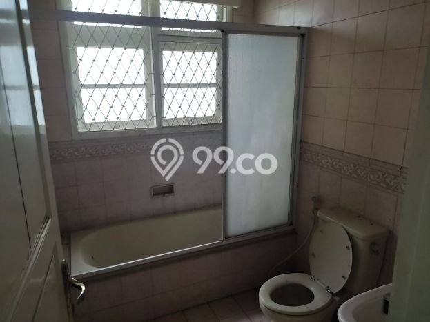 Rumah Kontrakan Jakarta Selatan LT 550m2 LB 500m2 Kawasan Ampera Rumah Kontrakan Jakarta Selatan LT 550m2 LB 500m2 Kawasan Ampera