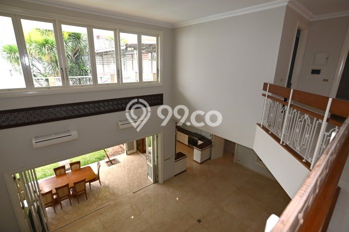 Disewakan! Rumah 5 Kamar Tidur &
3 Kamar Mandi di Gondangdia, Jakarta Pusat Disewakan! Rumah 5 Kamar Tidur &
3 Kamar Mandi di Gondangdia, Jakarta Pusat