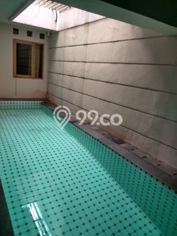 Hunian Strategis Dikontrakkan 8 Kamar di Menteng Bisa Nego Hunian Strategis Dikontrakkan 8 Kamar di Menteng Bisa Nego