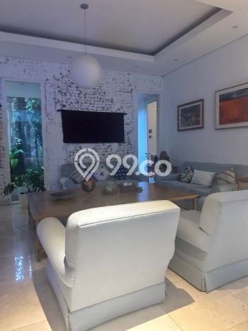Hunian Nyaman 6 KT di , Jakarta Selatan - Luas Tanah 812m2m² Hunian Nyaman 6 KT di , Jakarta Selatan - Luas Tanah 812m2m²