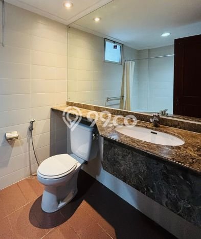 Apartemen Disewakan 3 Kamar Hemat Siap Huni di Jakarta Selatan, Luas 194m2 Apartemen Disewakan 3 Kamar Hemat Siap Huni di Jakarta Selatan, Luas 194m2