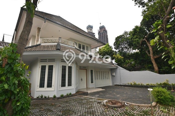 Disewakan! Rumah 5 Kamar Tidur &
3 Kamar Mandi di Gondangdia, Jakarta Pusat Disewakan! Rumah 5 Kamar Tidur &
3 Kamar Mandi di Gondangdia, Jakarta Pusat