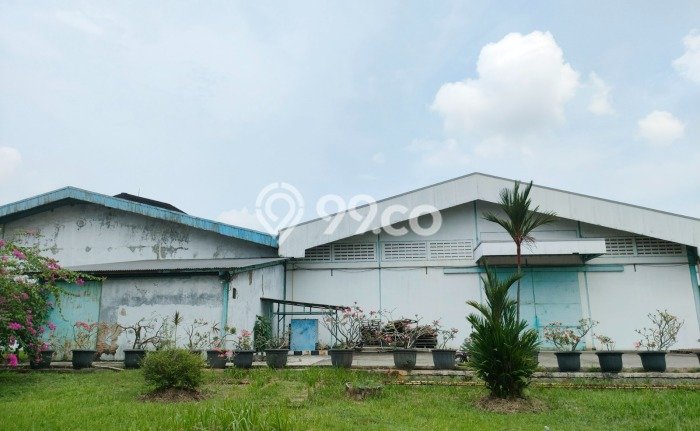 Pabrik Dijual di Cikande Serang dengan Luas Bangunan 2400m2 Pabrik Dijual di Cikande Serang dengan Luas Bangunan 2400m2