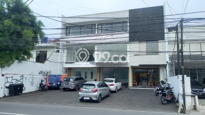 Dijual! Ruko di Kemang Jakarta Selatan LT 519m2 / LB 400m2 Kawasan Strategis Dijual! Ruko di Kemang Jakarta Selatan LT 519m2 / LB 400m2 Kawasan Strategis