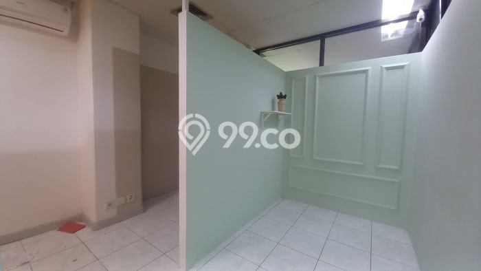 Unit Kantor Dijual di Jakarta Barat LT 1000m2 & LB 2000m2 Unit Kantor Dijual di Jakarta Barat LT 1000m2 & LB 2000m2