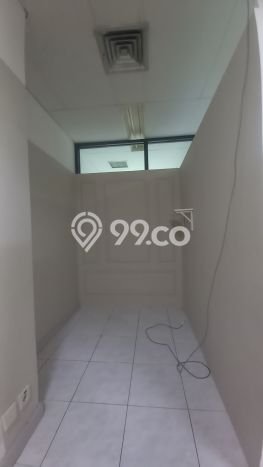 Unit Kantor Dijual di Jakarta Barat LT 1000m2 & LB 2000m2 Unit Kantor Dijual di Jakarta Barat LT 1000m2 & LB 2000m2