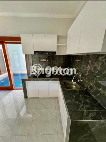 Aset Potensial! Vila Kawasan , Area 102m2m², Area Strategis dengan nilai meningkat Aset Potensial! Vila Kawasan , Area 102m2m², Area Strategis dengan nilai meningkat