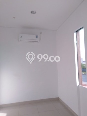 Ruko Dijual di Jakarta Timur LT 63m2 & LB 56m2 Lokasi Terbaik! Ruko Dijual di Jakarta Timur LT 63m2 & LB 56m2 Lokasi Terbaik!