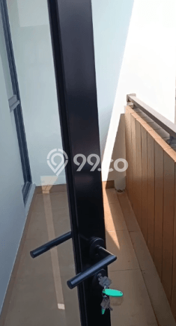 Rumah Modern 3 KT di Summarecon Crown Gading Bekasi Semi Furnished Rumah Modern 3 KT di Summarecon Crown Gading Bekasi Semi Furnished