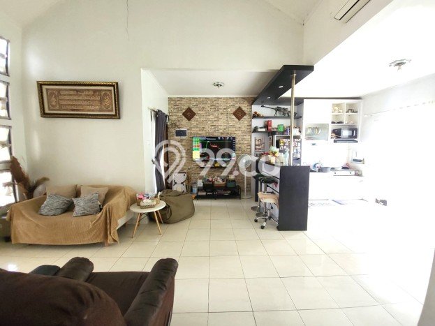 Jual Rumah Eksklusif 2 KT di Harapan Indah, Bekasi Jual Rumah Eksklusif 2 KT di Harapan Indah, Bekasi