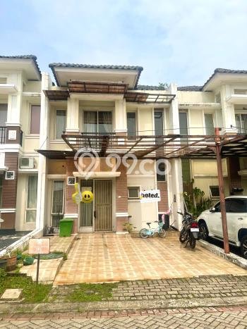 Rumah Luas Asri 4 KT Siap Pakai di BSD Residence One Tangerang Rumah Luas Asri 4 KT Siap Pakai di BSD Residence One Tangerang