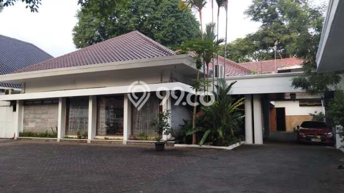 Siap Huni Hunian Elit 8 Kamar di Menteng Dekat ke Mana Saja Siap Huni Hunian Elit 8 Kamar di Menteng Dekat ke Mana Saja