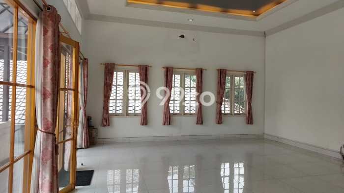 Dijual Rumah Luas Elegan Dengan View Eksklusif di Pondok Labu, Jakarta Selatan Dijual Rumah Luas Elegan Dengan View Eksklusif di Pondok Labu, Jakarta Selatan