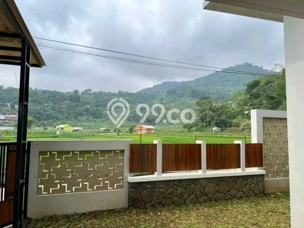 Rumah Luas Asri 4 KT Siap Pakai di Cibodas Bogor Rumah Luas Asri 4 KT Siap Pakai di Cibodas Bogor